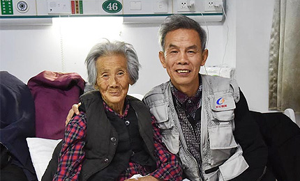 �ϋ������˲�ħ�ҵ��ϋ���һ��ƽ������ͨ���r��DŮ����������������һ�������ւ����ĸ�H���mȻ�w���ಡ�����s���҂��ֵ����5�˶����B�L����˳��˼ҡ����ҵ�ӡ�����ϋ�һ݅���ڄڡ�������������һ݅���c���o�����cͬ���˲�����Ů���ٶ��Ѻ���̎��2017�꣬���ɴ�ס�M�tԺ�������������֣�Ը�����ٲ�ħ���܉��~�^90�q��ٚq�M܊����Ԕ���� 